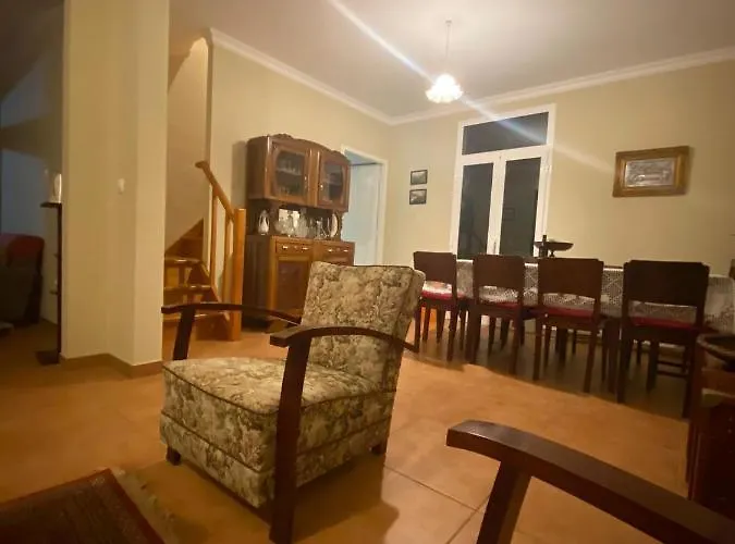 Avo Lucindinha House - *